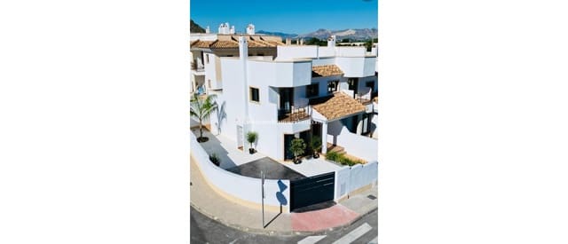 3 bedroom Townhouse for sale in Cox with pool - € 255,000 (Ref: 9432614)