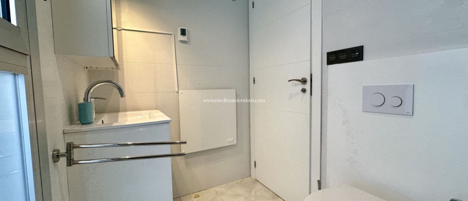 3 bedroom Villa for sale in Orihuela Costa with pool - € 389,000 (Ref: 9432619)