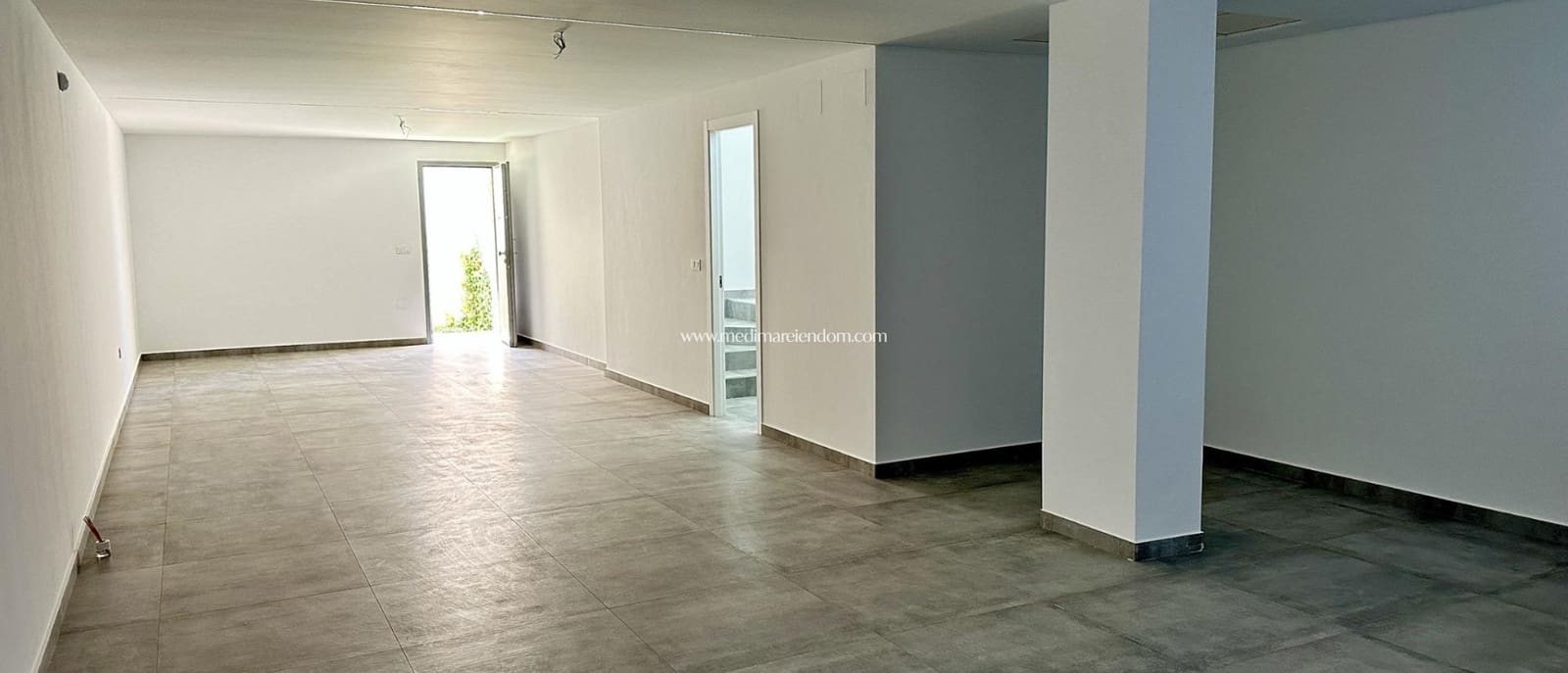 4 soveværelse Villa til salg i Algorfa med swimmingpool - € 659.000 (Ref: 9432620)