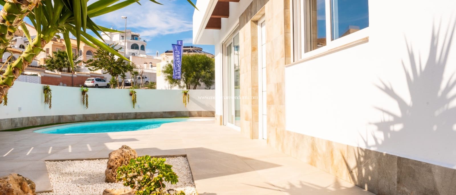 5 bedroom Villa for sale in Ciudad Quesada with pool garage - € 556,000 (Ref: 9435059)