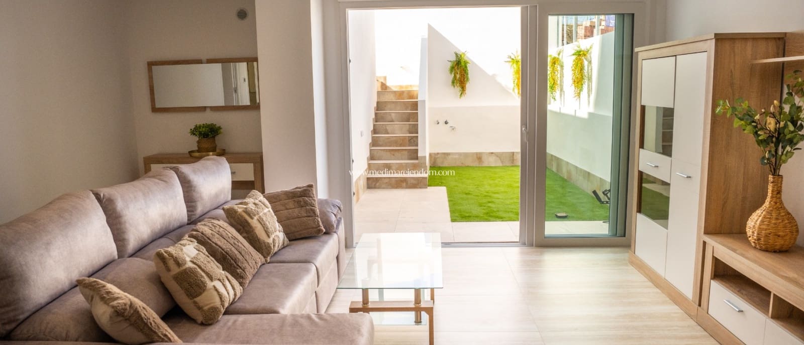 5 bedroom Villa for sale in Ciudad Quesada with pool garage - € 556,000 (Ref: 9435059)