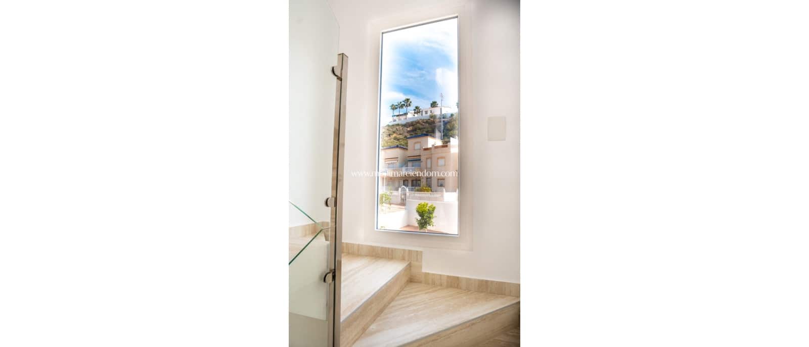 5 bedroom Villa for sale in Ciudad Quesada with pool garage - € 556,000 (Ref: 9435059)