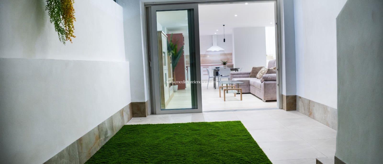 5 bedroom Villa for sale in Ciudad Quesada with pool garage - € 556,000 (Ref: 9435059)