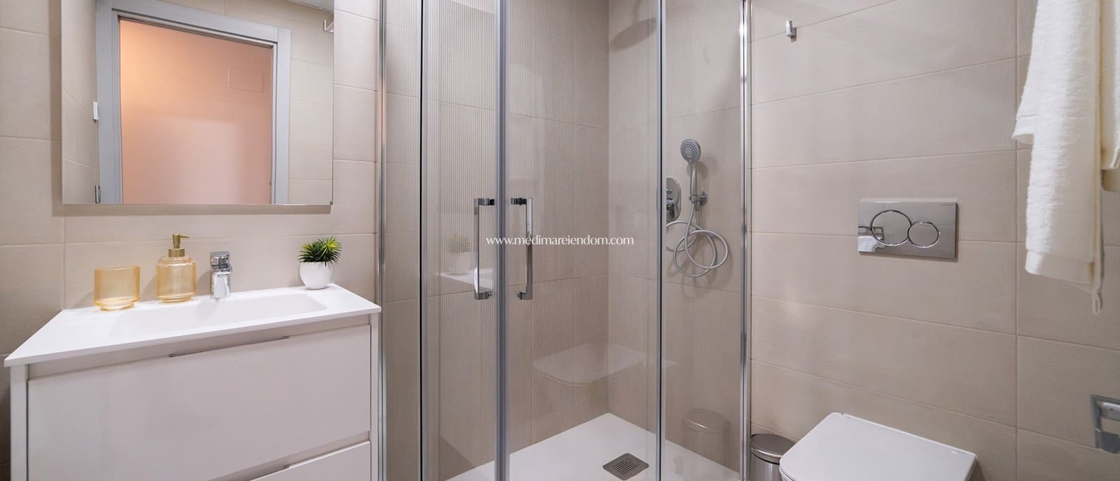 3 soveværelse Lejlighed til salg i Benidorm med swimmingpool garage - € 800.000 (Ref: 9435065)