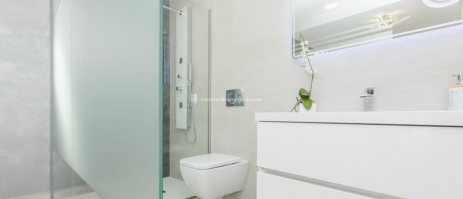 2 quarto Bungalow para venda em San Miguel de Salinas com piscina - 375 000 € (Ref: 9435069)