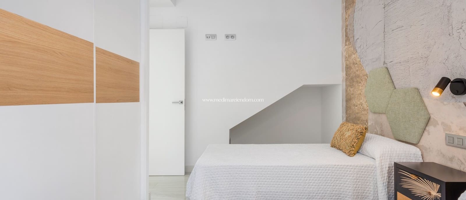 5 bedroom Villa for sale in Los Montesinos with pool garage - € 780,000 (Ref: 9435070)