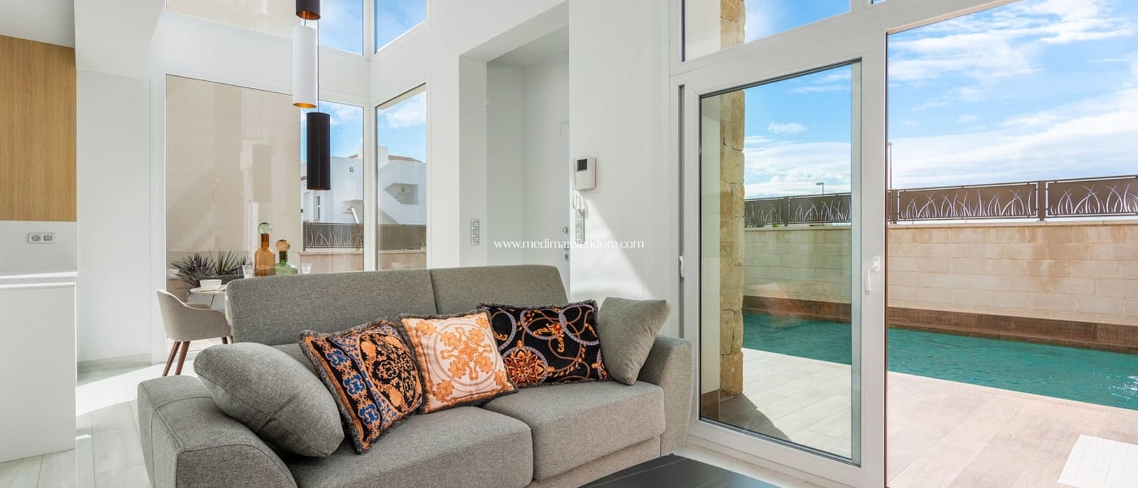 5 bedroom Villa for sale in Los Montesinos with pool garage - € 780,000 (Ref: 9435070)