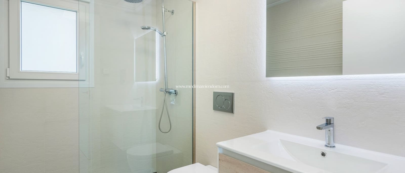 5 bedroom Villa for sale in Los Montesinos with pool garage - € 780,000 (Ref: 9435070)