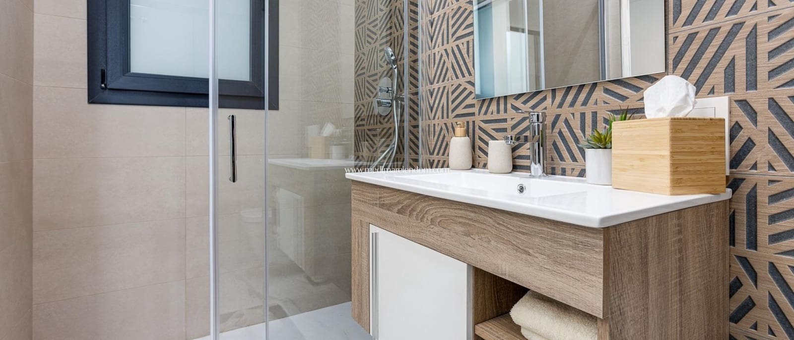 2 Zimmer Bungalow zu verkaufen in Ciudad Quesada mit Pool - 279.000 € (Ref: 9435072)