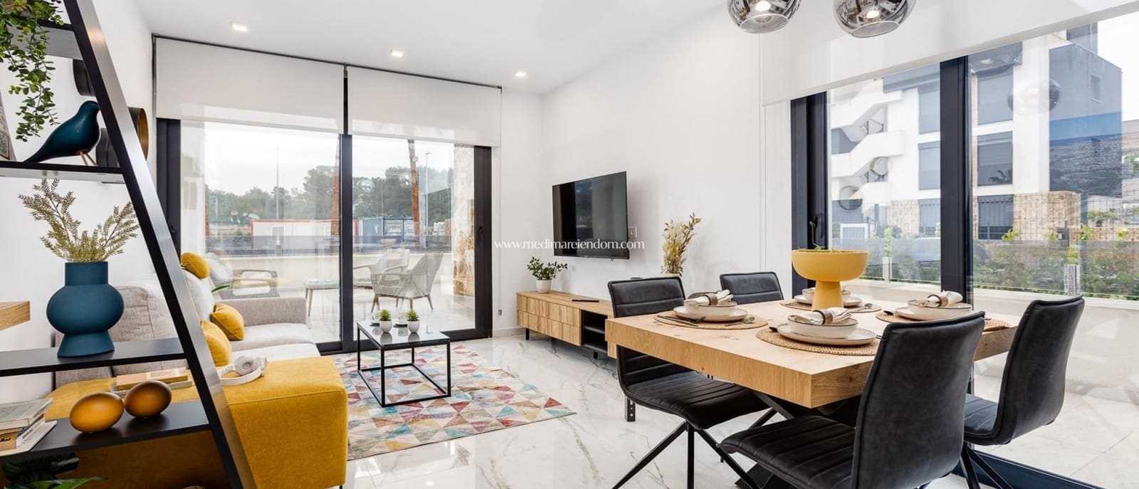 2 Zimmer Bungalow zu verkaufen in Ciudad Quesada mit Pool - 279.000 € (Ref: 9435072)