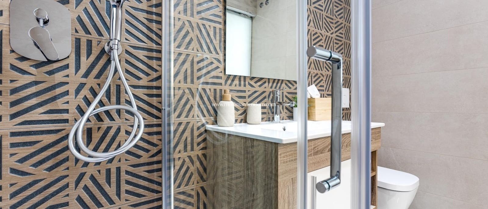 2 Zimmer Bungalow zu verkaufen in Ciudad Quesada mit Pool - 279.000 € (Ref: 9435072)