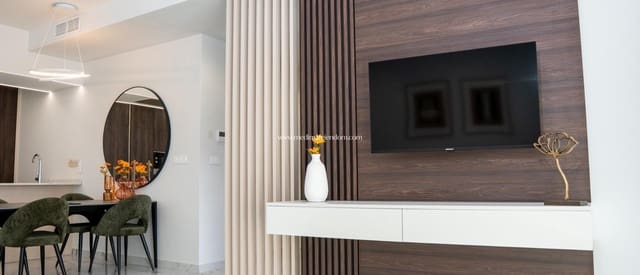 3 makuuhuone Huvila myytävänä paikassa Ciudad Quesada, Rojales mukana uima-altaan 
autotalli - 496 000 € (Ref: 9435073)