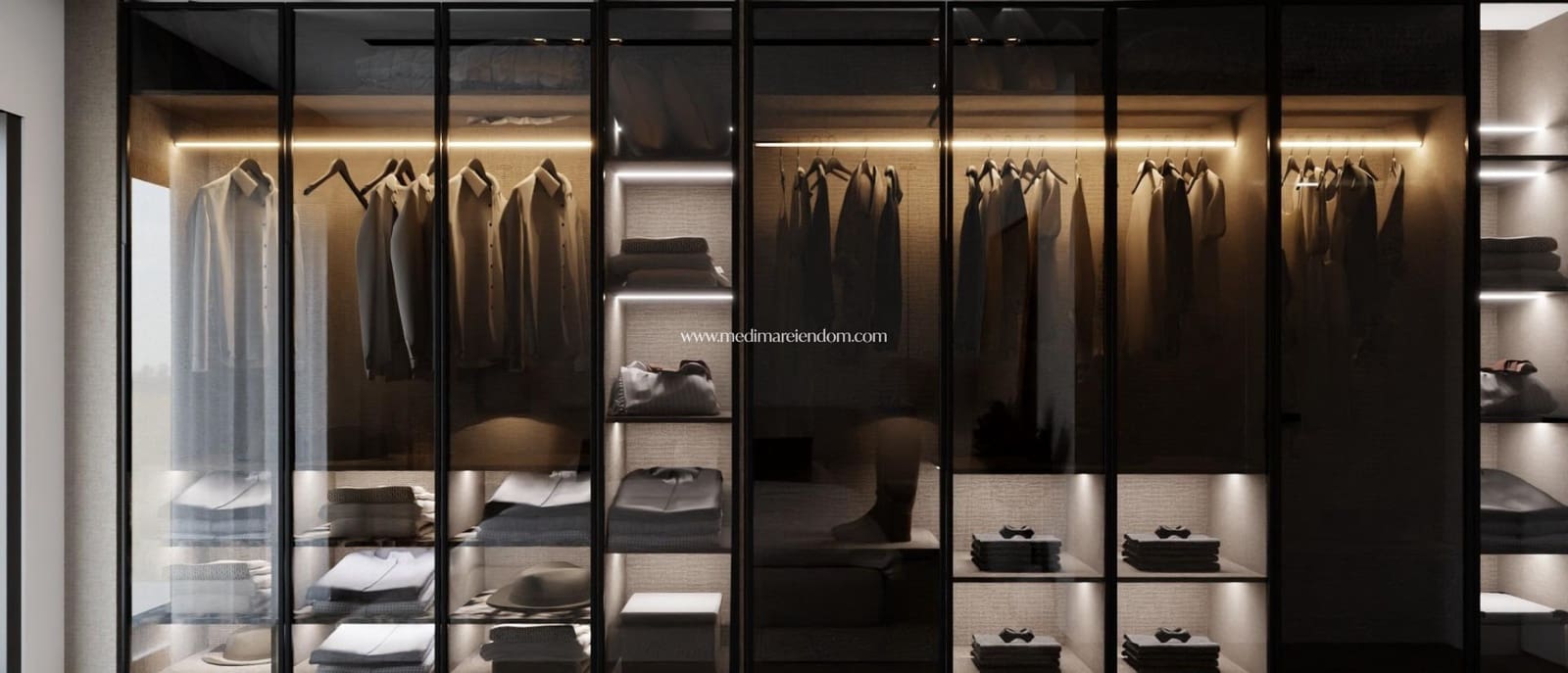 4 slaapkamer Villa te koop in La Zenia met zwembad - € 1.600.000 (Ref: 9438742)