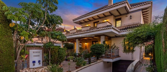 6 soveværelse Villa til salg i La Veleta, Torrevieja - € 2.490.000 (Ref: 9438745)