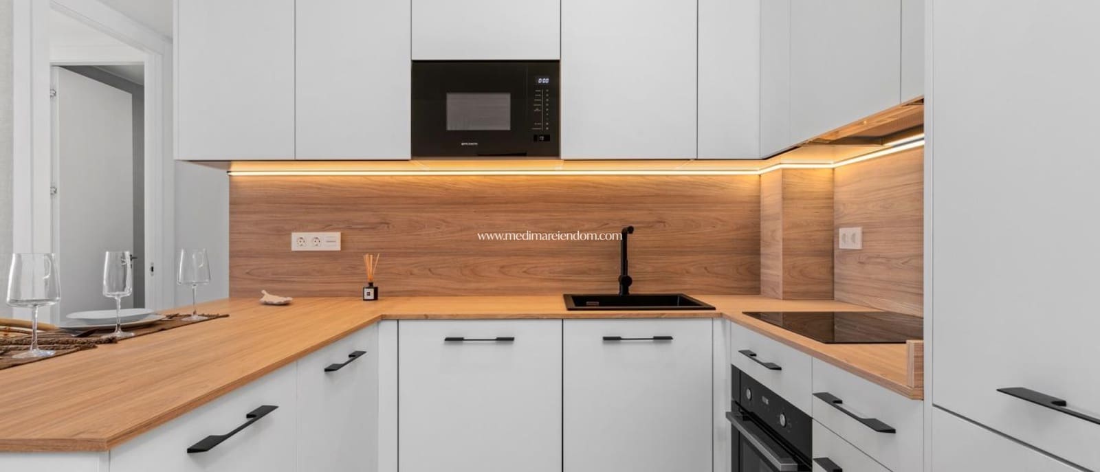 2 soveværelse Penthouse til salg i Benijofar med swimmingpool - € 421.000 (Ref: 9438755)