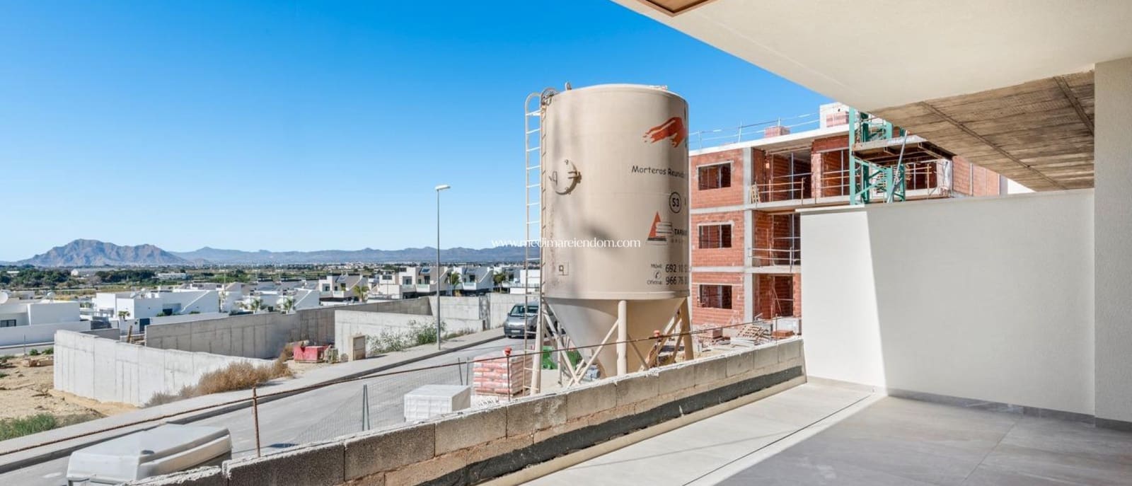 2 soveværelse Penthouse til salg i Benijofar med swimmingpool - € 421.000 (Ref: 9438755)