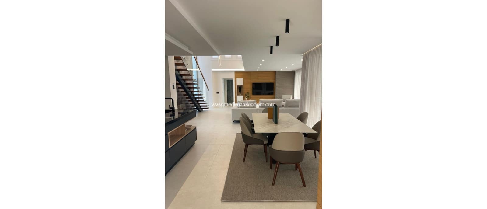 3 bedroom Villa for sale in Ciudad Quesada with pool garage - € 925,000 (Ref: 9438757)