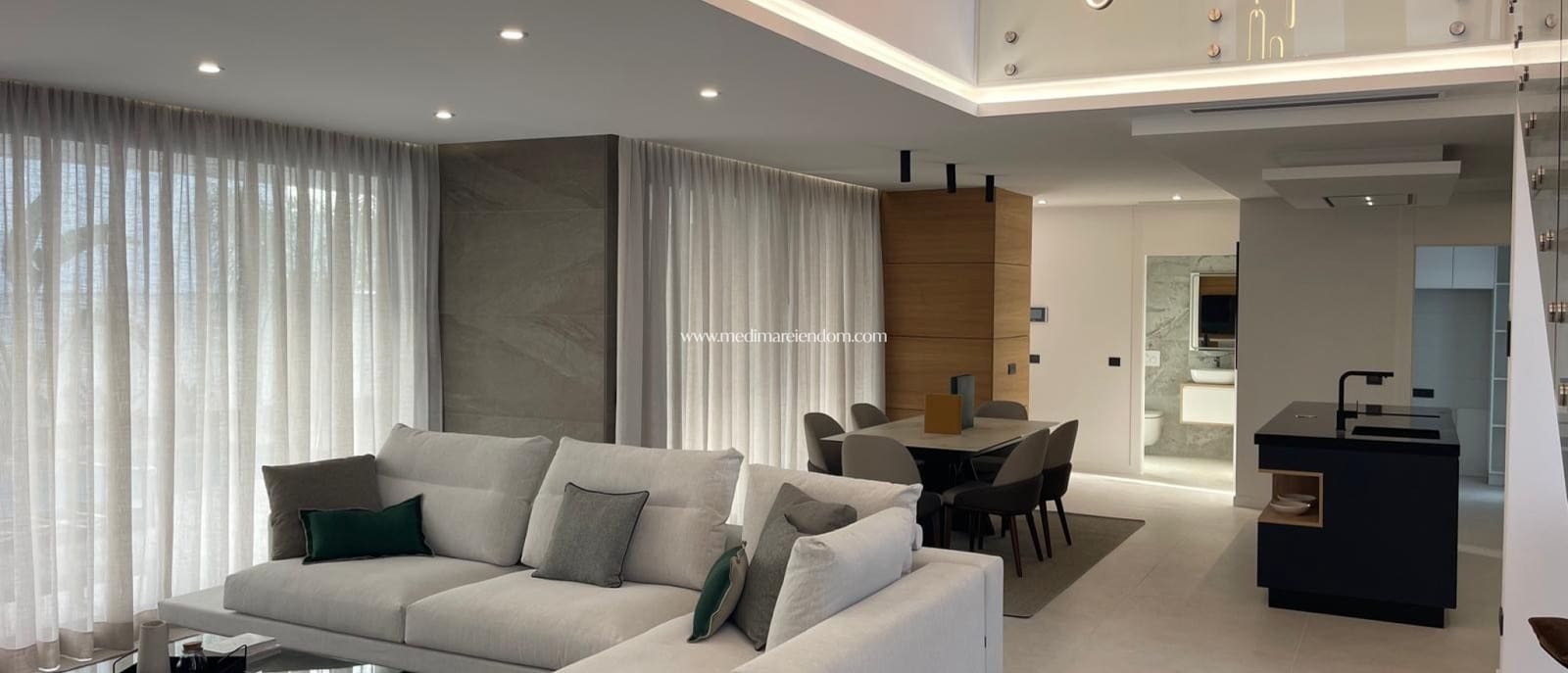 3 bedroom Villa for sale in Ciudad Quesada with pool garage - € 925,000 (Ref: 9438757)