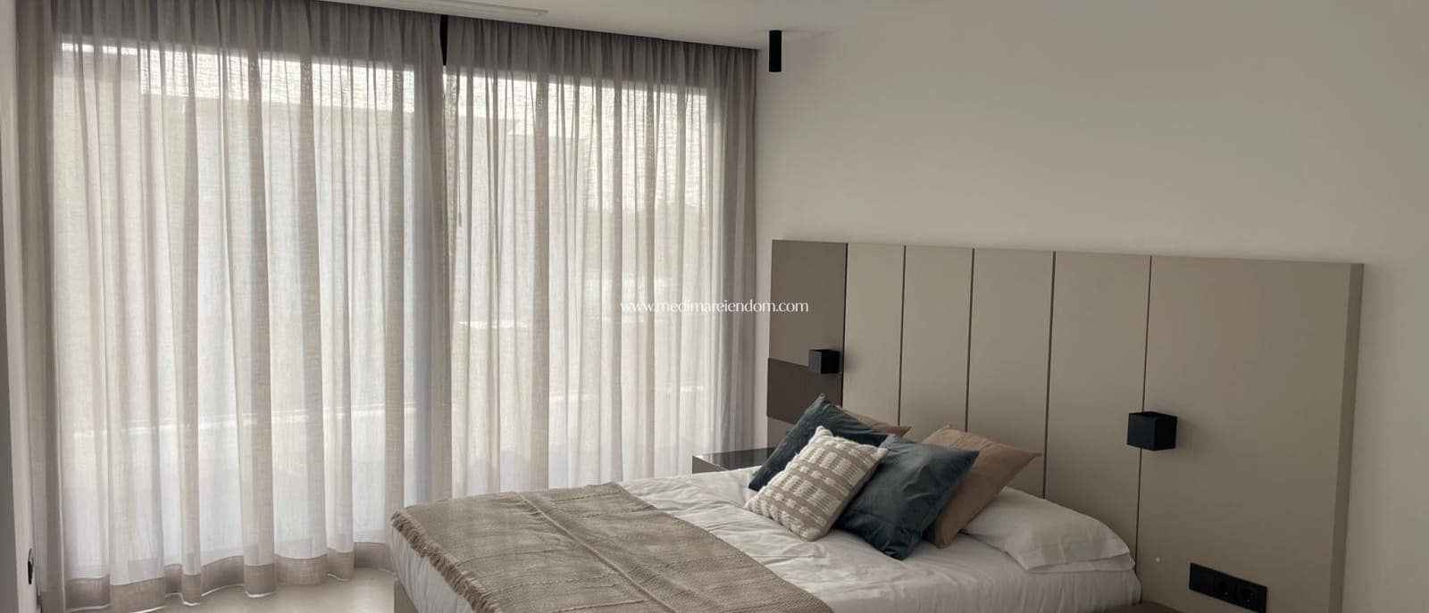 3 bedroom Villa for sale in Ciudad Quesada with pool garage - € 925,000 (Ref: 9438757)