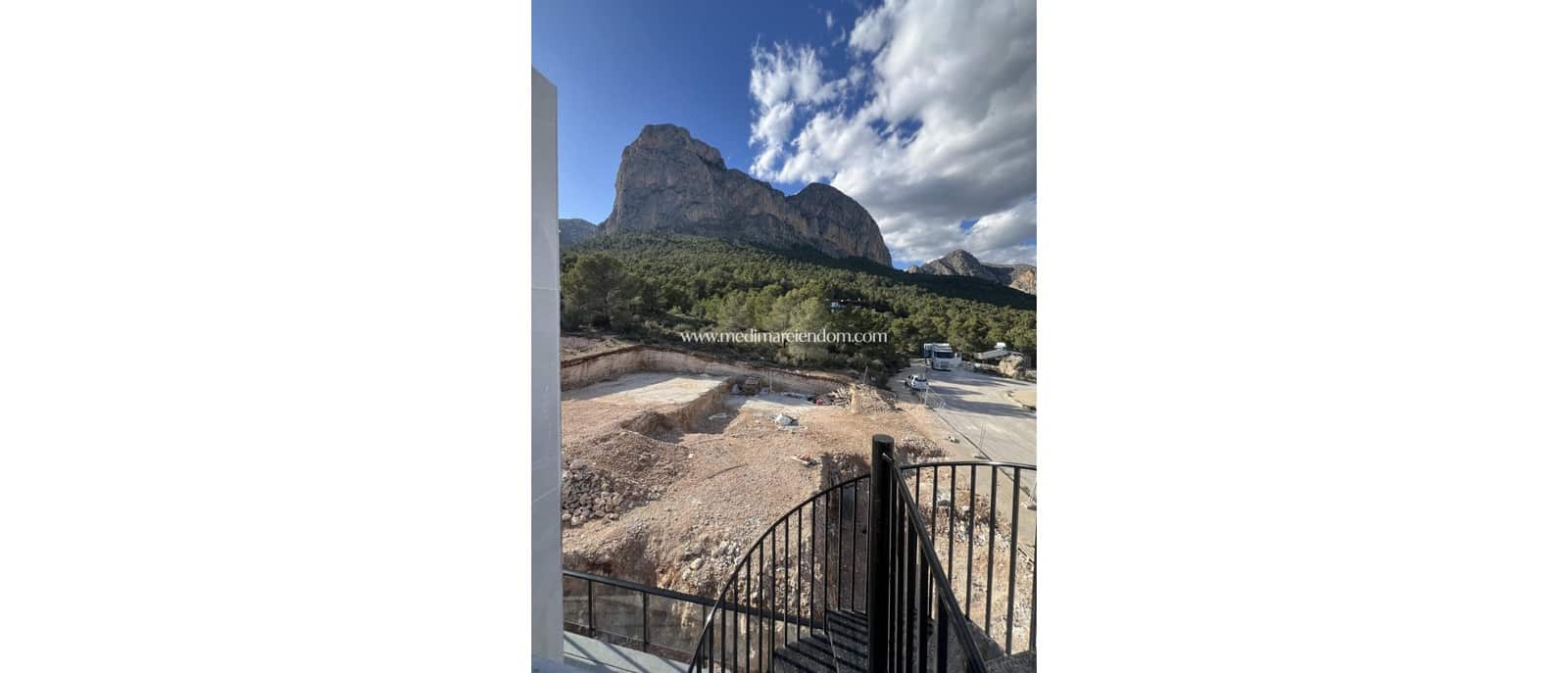 3 slaapkamer Villa te koop in Polop met zwembad - € 623.115 (Ref: 9444797)