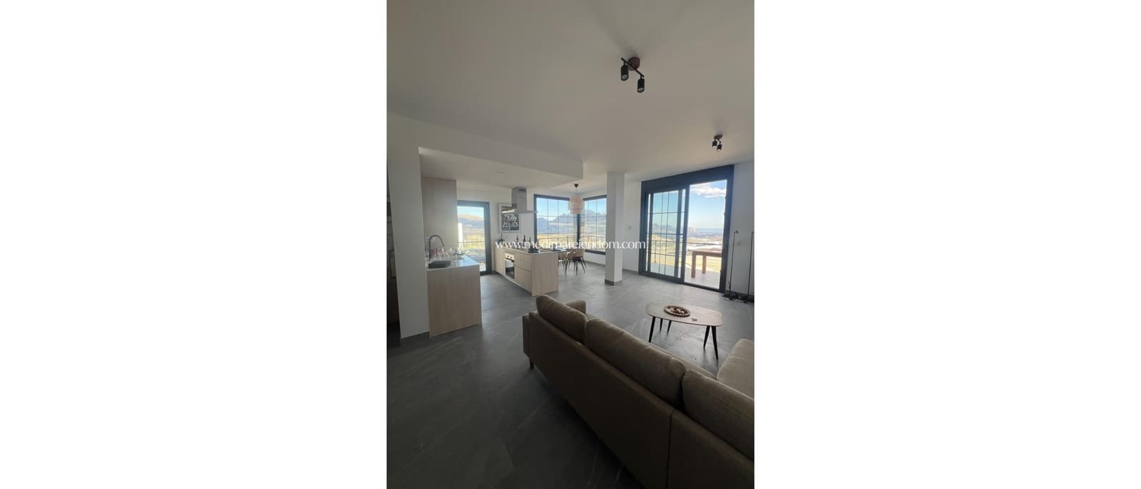 3 slaapkamer Villa te koop in Polop met zwembad - € 623.115 (Ref: 9444797)