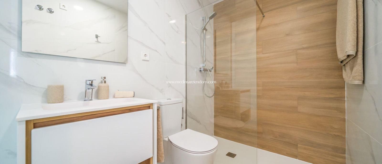 3 soveværelse Bungalow til salg i Vistabella med swimmingpool - € 299.900 (Ref: 9444799)