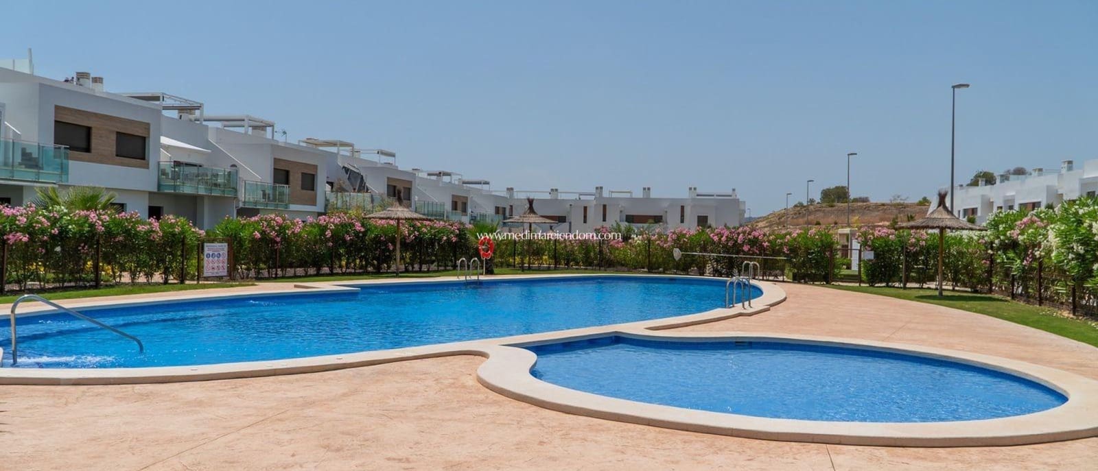 3 soveværelse Bungalow til salg i Vistabella med swimmingpool - € 299.900 (Ref: 9444799)