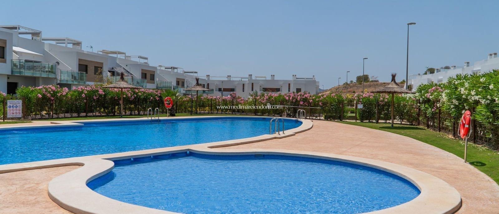 3 soveværelse Bungalow til salg i Vistabella med swimmingpool - € 299.900 (Ref: 9444799)