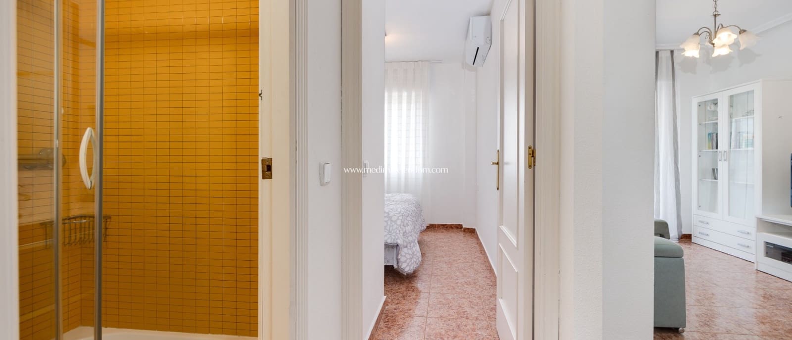 2 makuuhuone Huoneisto myytävänä paikassa Torrevieja mukana uima-altaan 
autotalli - 159 000 € (Ref: 9453441)