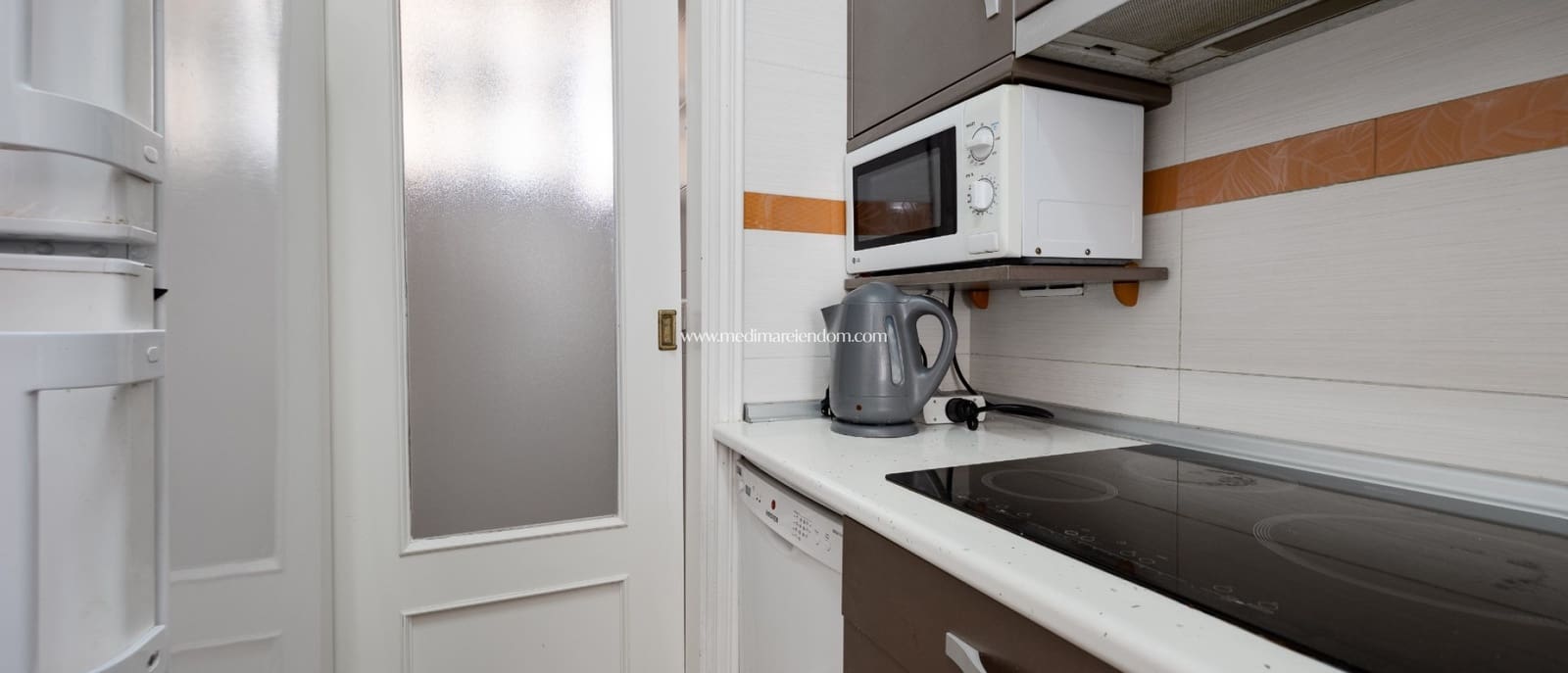 2 makuuhuone Huoneisto myytävänä paikassa Torrevieja mukana uima-altaan 
autotalli - 159 000 € (Ref: 9453441)