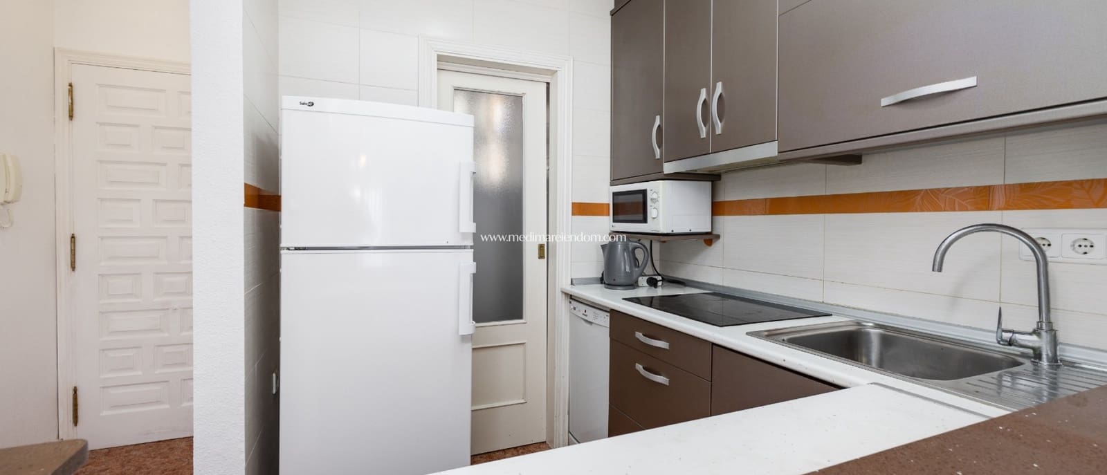 2 makuuhuone Huoneisto myytävänä paikassa Torrevieja mukana uima-altaan 
autotalli - 159 000 € (Ref: 9453441)