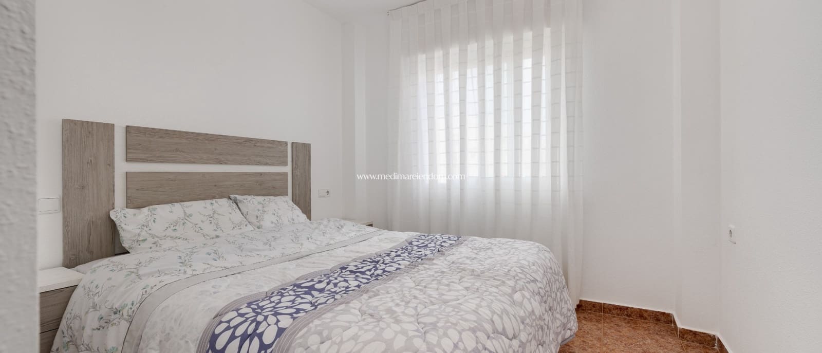 2 makuuhuone Huoneisto myytävänä paikassa Torrevieja mukana uima-altaan 
autotalli - 159 000 € (Ref: 9453441)