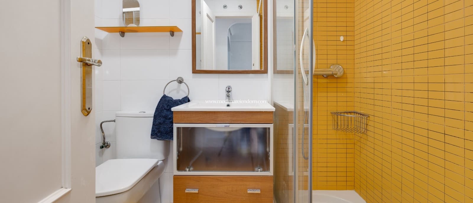 2 makuuhuone Huoneisto myytävänä paikassa Torrevieja mukana uima-altaan 
autotalli - 159 000 € (Ref: 9453441)