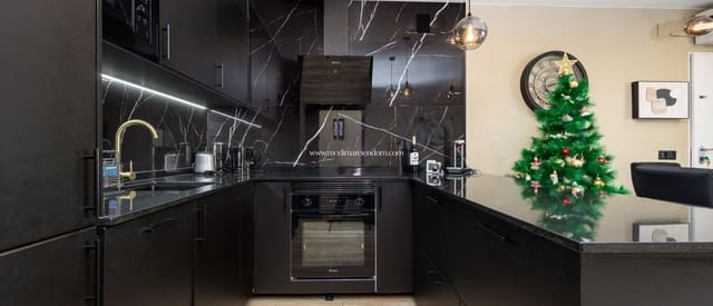 2 bedroom Apartment for sale in Playa de los Locos, Torrevieja with pool garage - € 219,000 (Ref: 9453442)