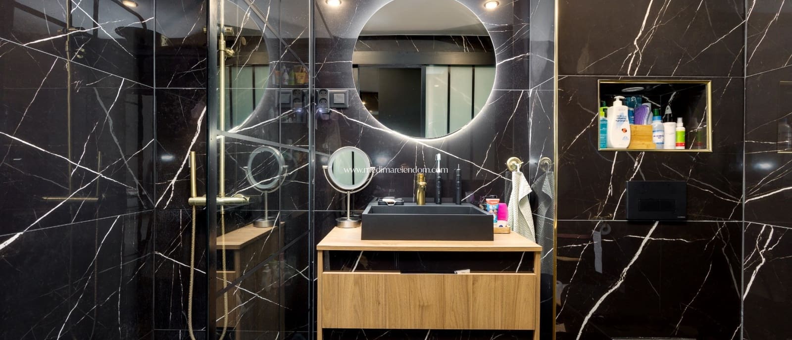 2 bedroom Apartment for sale in Torrevieja with pool garage - € 219,000 (Ref: 9453442)