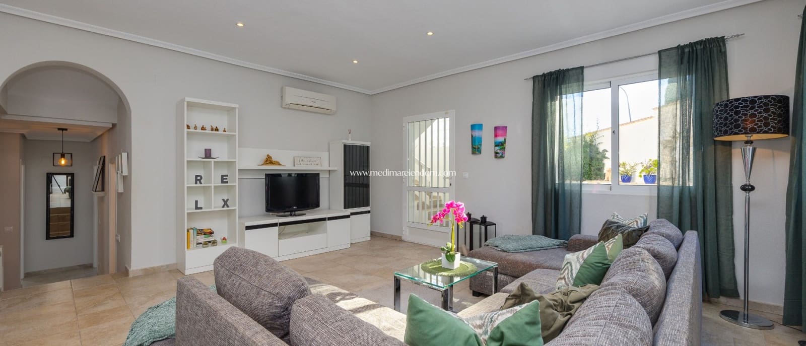 6 bedroom Villa for sale in San Miguel de Salinas with pool garage - € 649,000 (Ref: 9499901)