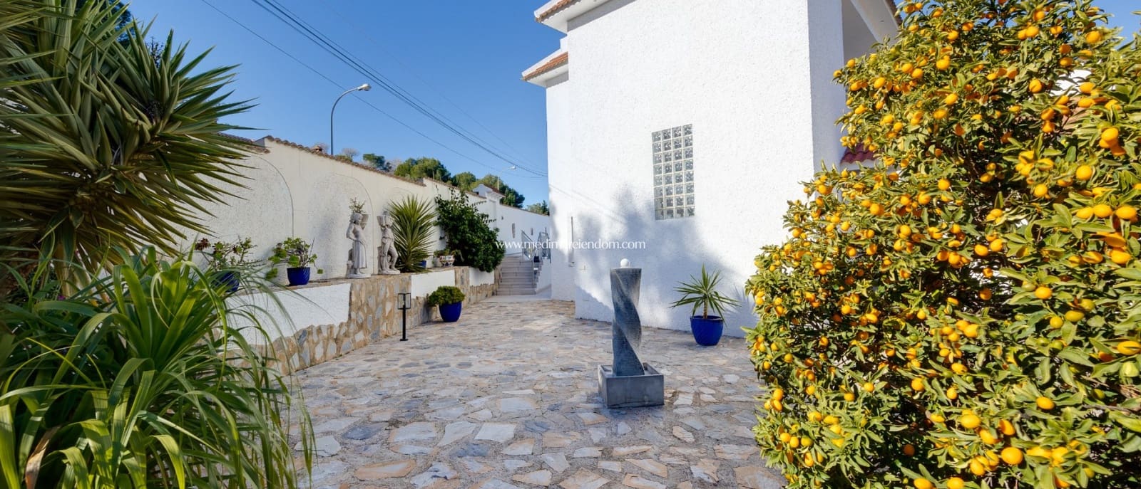 6 bedroom Villa for sale in San Miguel de Salinas with pool garage - € 649,000 (Ref: 9499901)