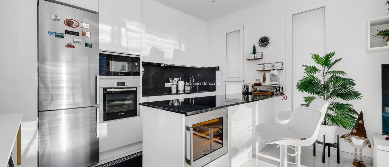 4 camera da letto Villa in vendita in Torrevieja con piscina garage - 750.000 € (Rif: 9539680)