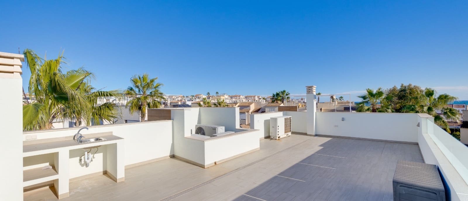 4 camera da letto Villa in vendita in Torrevieja con piscina garage - 750.000 € (Rif: 9539680)