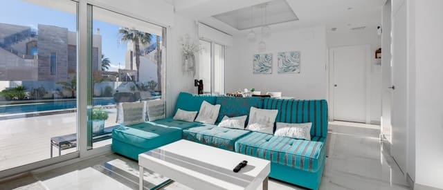 4 sovrum Villa till salu i Los Frutales, Torrevieja med pool garage - 750 000 € (Ref: 9539680)