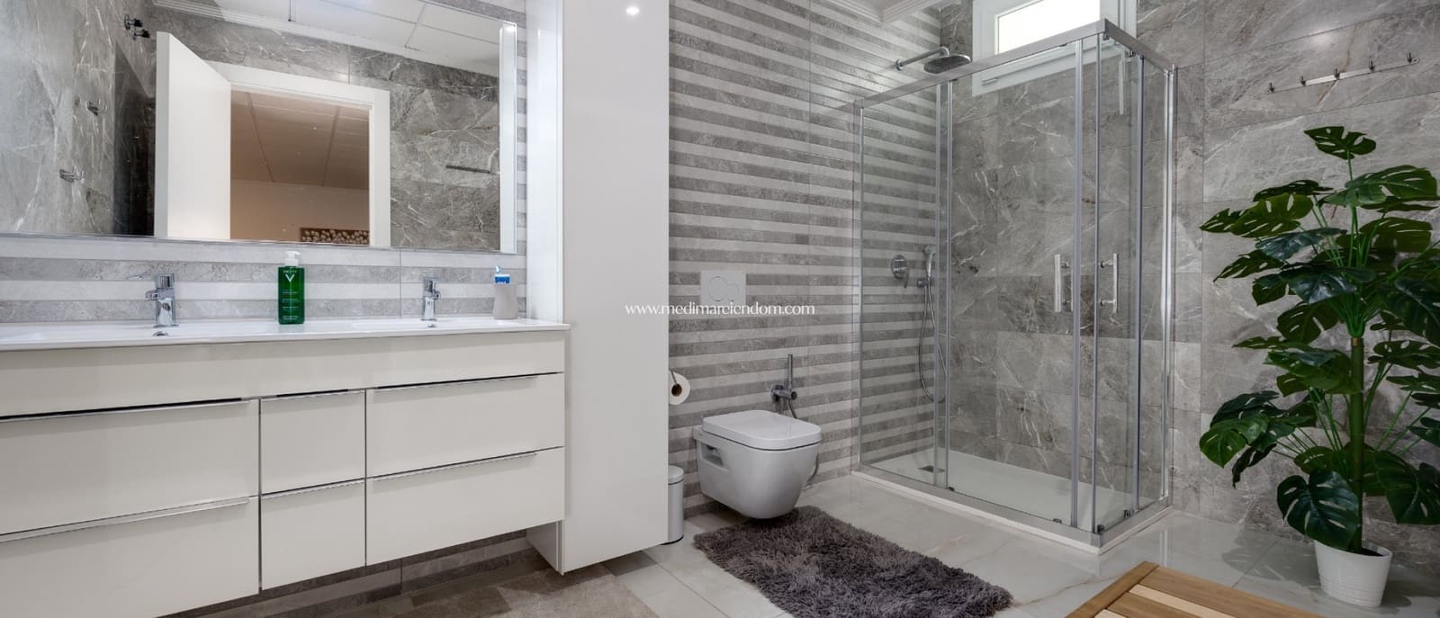 4 camera da letto Villa in vendita in Torrevieja con piscina garage - 750.000 € (Rif: 9539680)