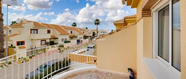 3 bedroom Villa for sale in Ciudad Quesada, Rojales with pool garage - € 299,500 (Ref: 9542568)