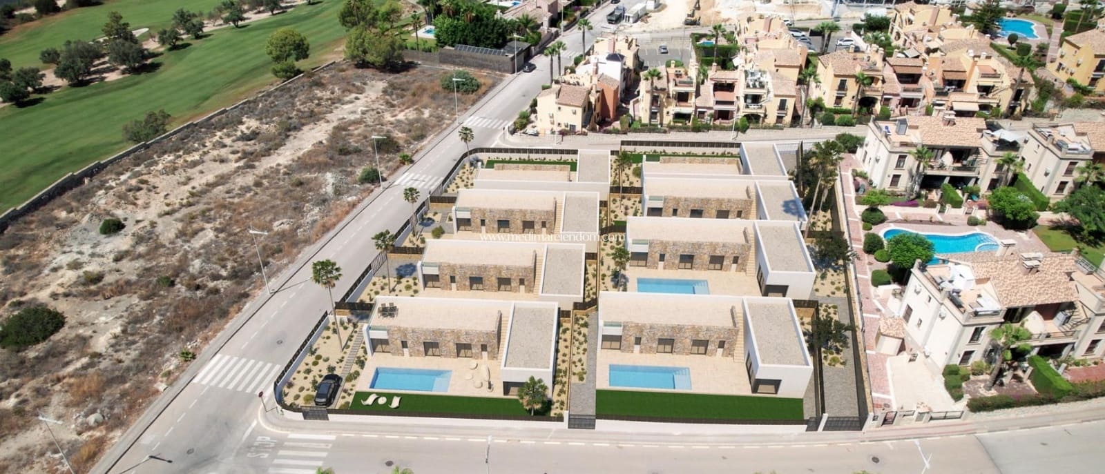 3 soveværelse Villa til salg i Algorfa med swimmingpool - € 579.000 (Ref: 9547156)