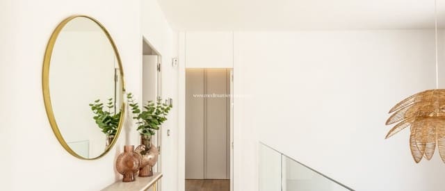 Chalet de 4 habitaciones en Balcón de Finestrat - Terra Marina, Finestrat en venta con piscina - 875.000 € (Ref: 9547159)