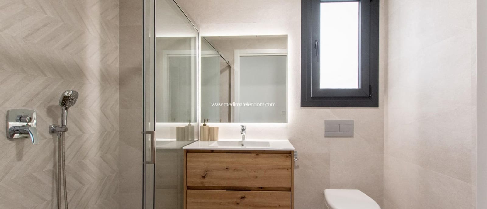 Apartamento de 3 habitaciones en Finestrat en venta con piscina - 455.000 € (Ref: 9547163)