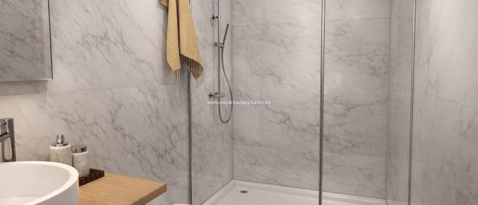 Chalet de 3 habitaciones en Los Alcázares en venta con piscina - 590.000 € (Ref: 9547164)