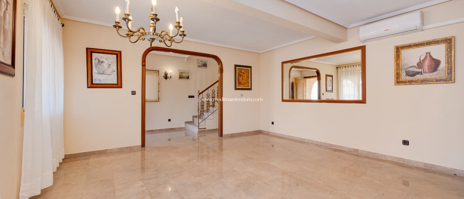 3 bedroom Villa for sale in El Chaparral with pool garage - € 390,000 (Ref: 9559898)