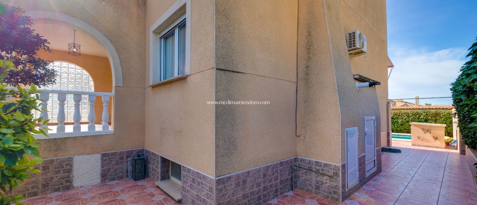 3 bedroom Villa for sale in El Chaparral with pool garage - € 390,000 (Ref: 9559898)