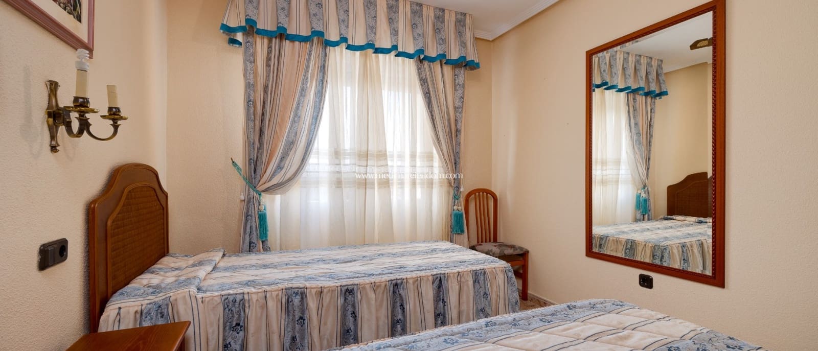 3 bedroom Villa for sale in El Chaparral with pool garage - € 390,000 (Ref: 9559898)