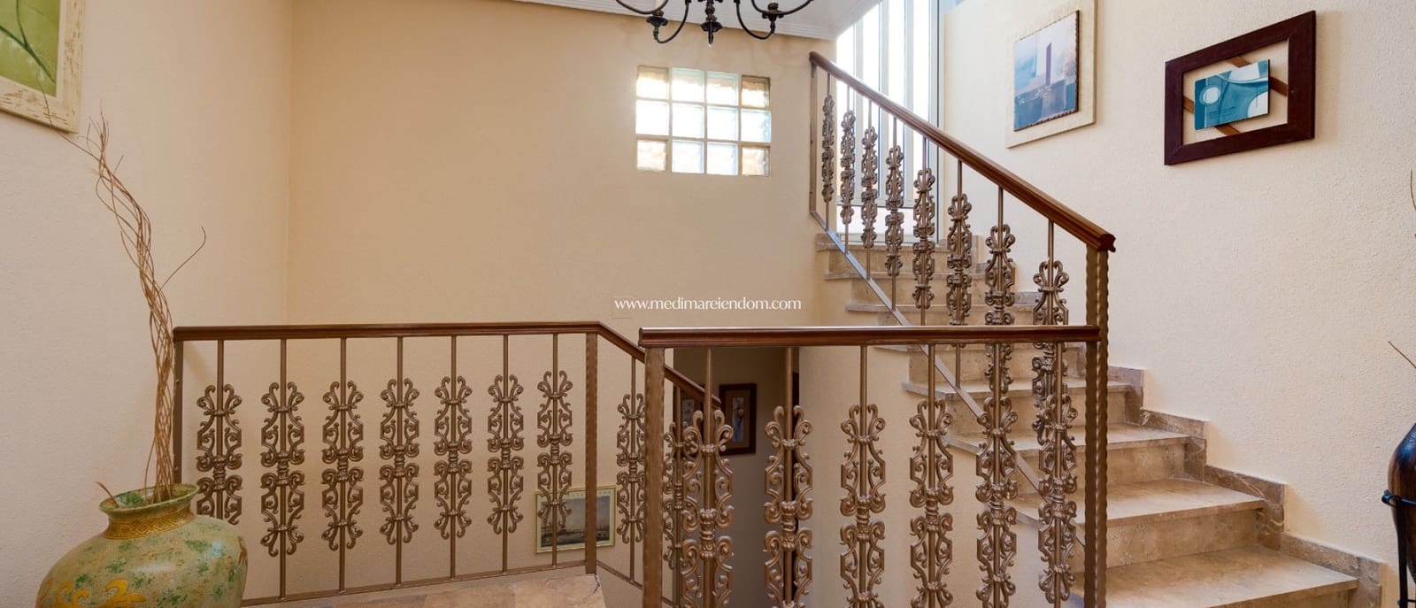 3 bedroom Villa for sale in El Chaparral with pool garage - € 390,000 (Ref: 9559898)